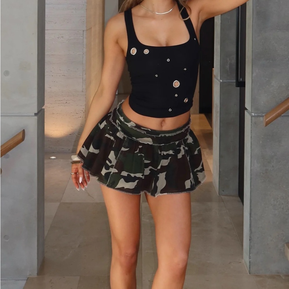 White Fox Unspoken Bond‎ Mini Skort Camo